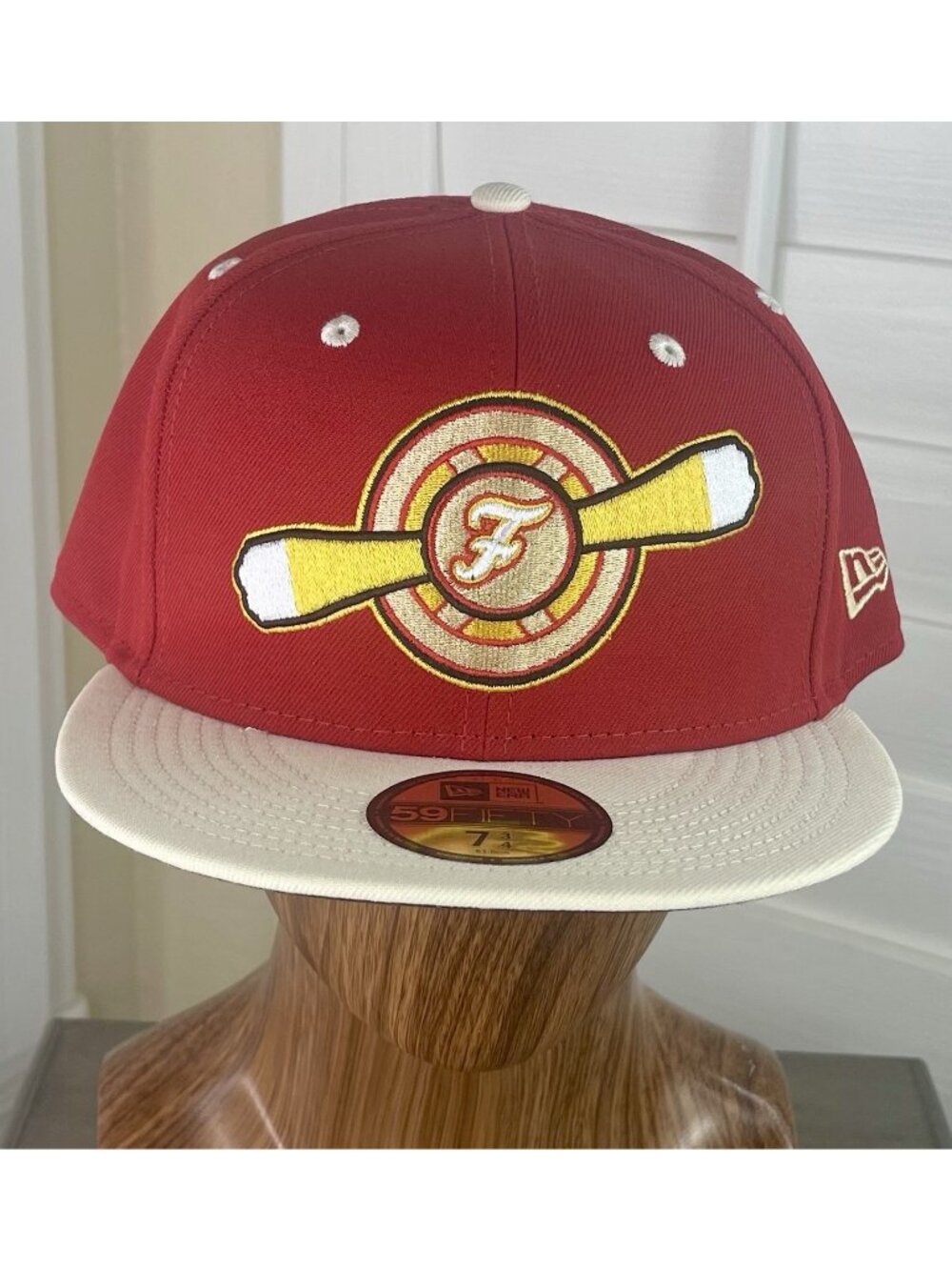 New Era 59Fifty MiLB Winston-Salem Dash ‘Theme Nights’ Red Fitted Hat 7 3/4, NWT